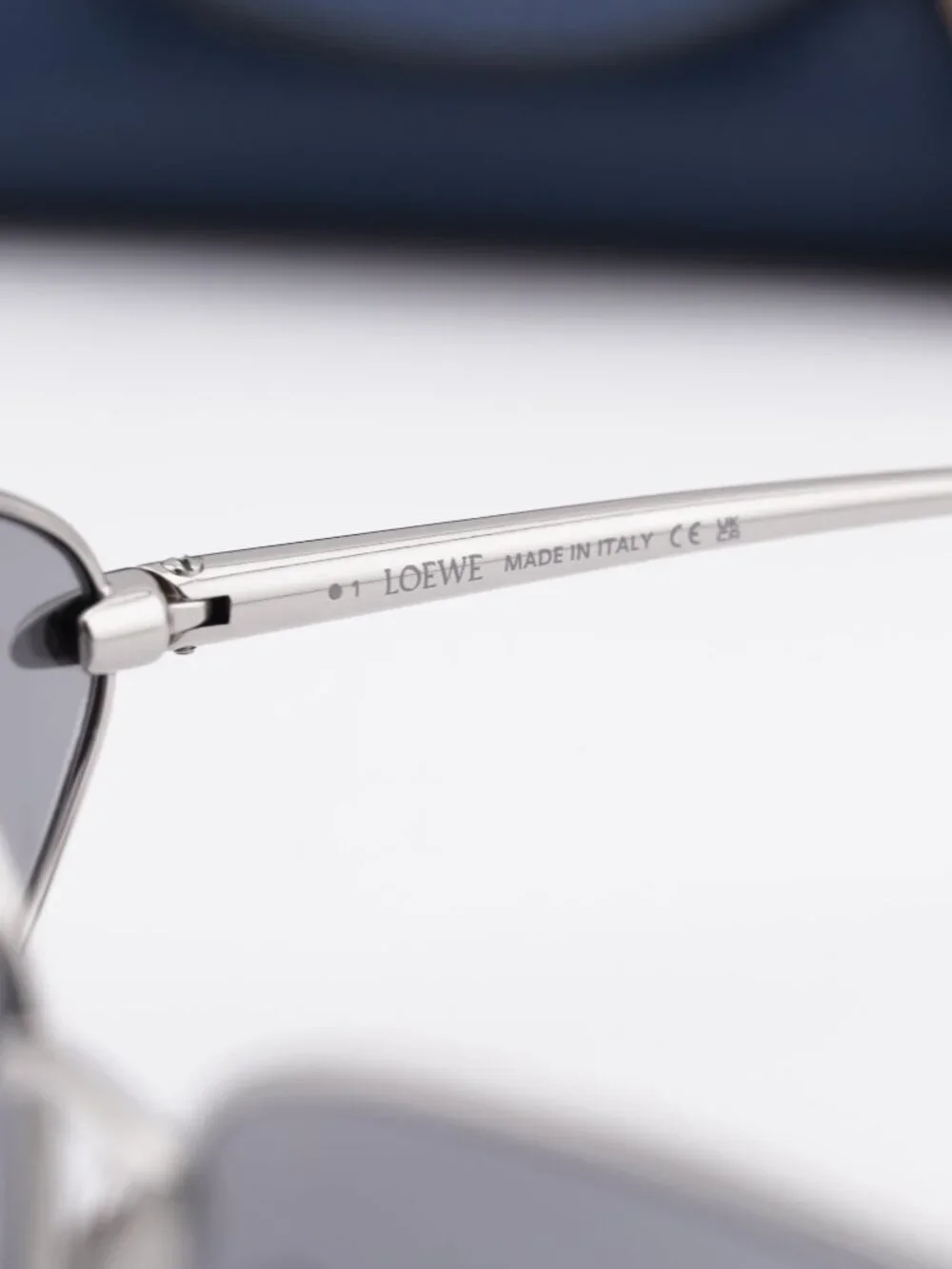 Loewe LW40164U 16A Oval Sunglasses – Silver\Grey